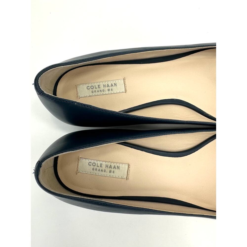 Cole Haan Low Block Heel Pump Size 7.5B Navy Leather Pointed Toe Comfort Slip-On - Picture 9 of 13